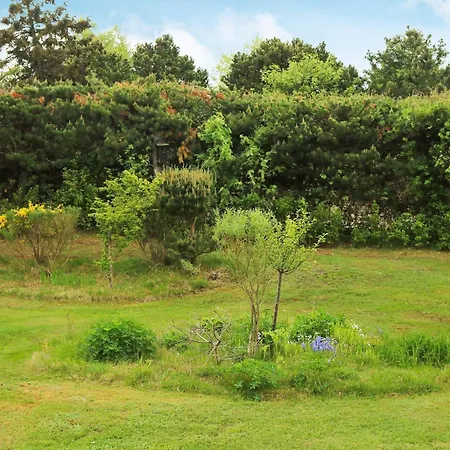 6 Person In * Hadsund